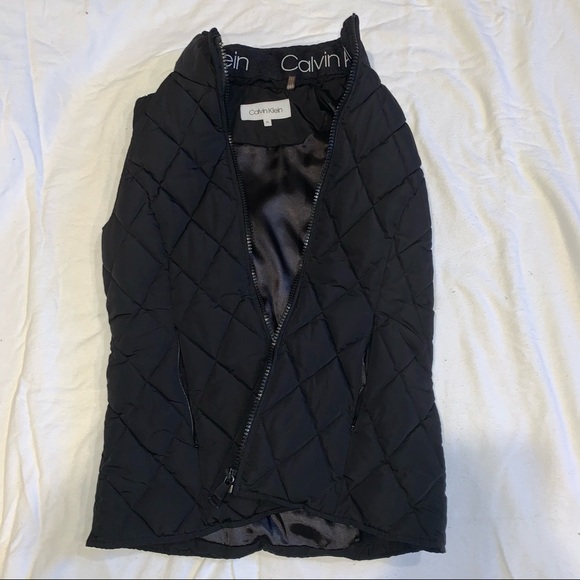 Black Calvin Klein vest - Picture 5 of 9